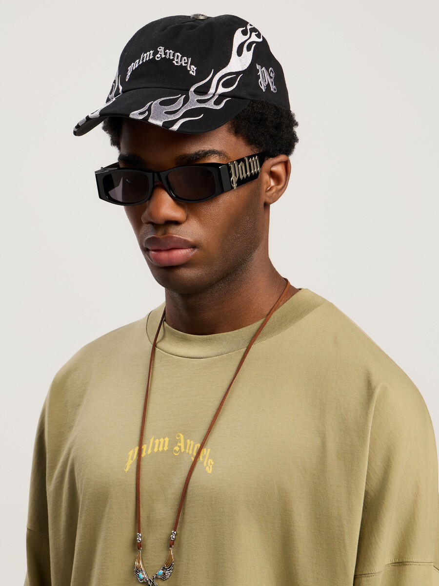 curved logo flames cap