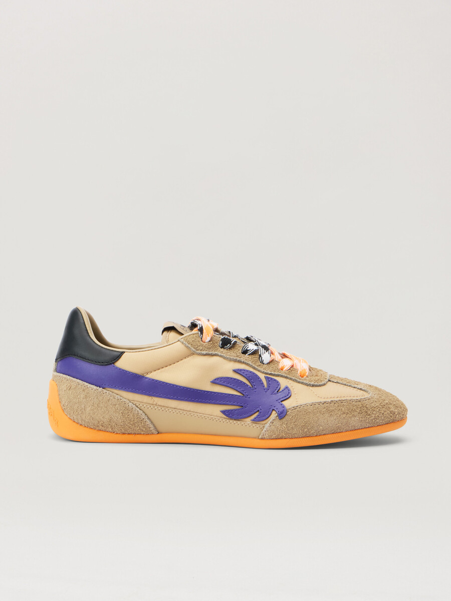pa 5 sneakers