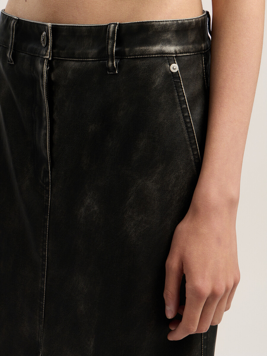 curved logo coated long skirt